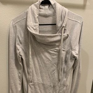 Lululemon coast easy wrap size 4